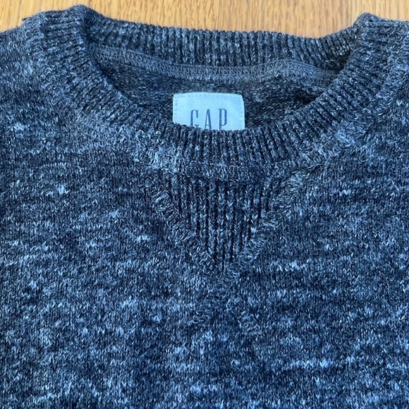 Gap Boys Crew Neck Sweater Dark Grey/Charcoal XS (Size 4-5) - Picture 3 of 7